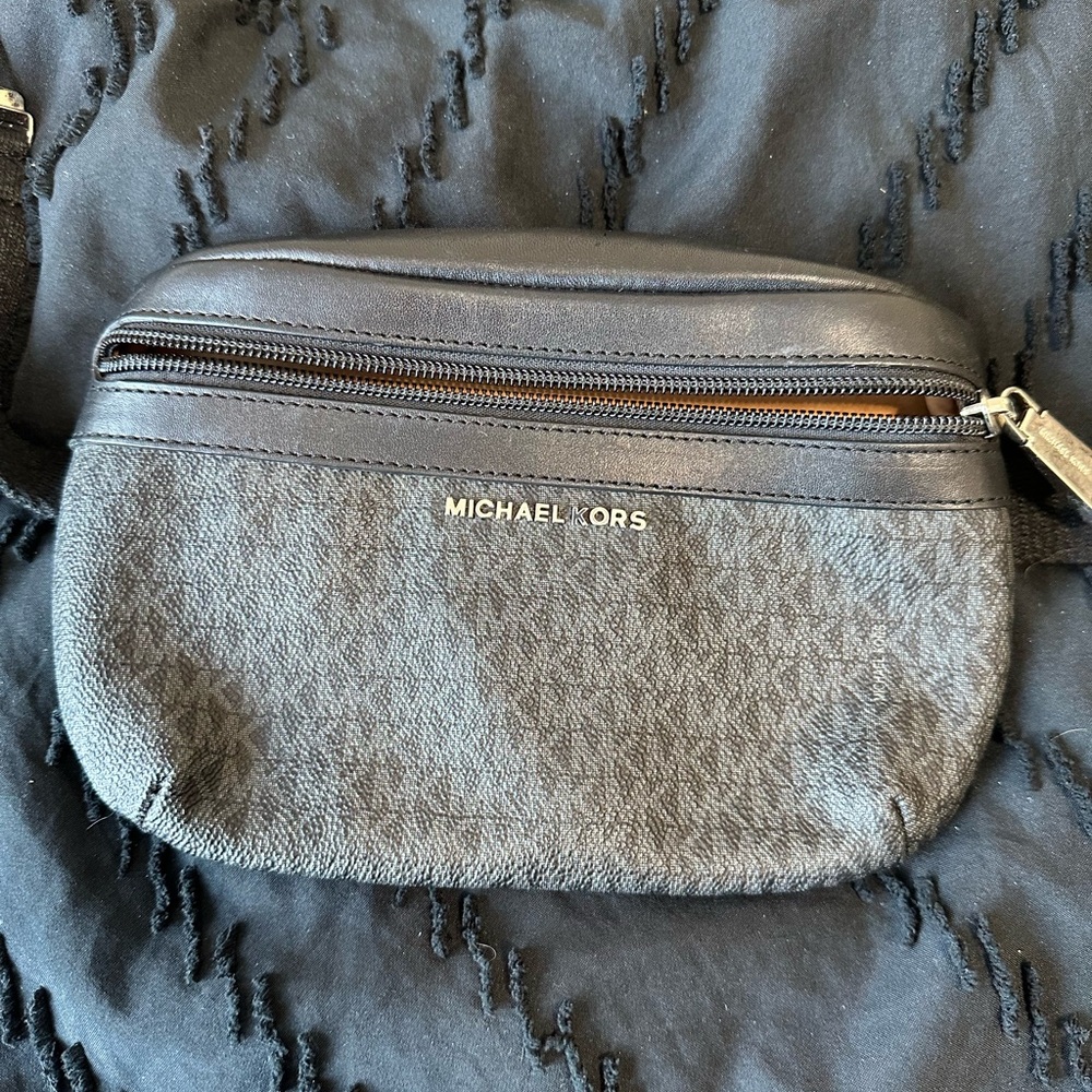 Michael Kors Gray and Black womenswear belt bag